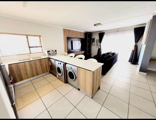 2 BEDROOM PROPERTY TO RENT IN MODDERFONTEIN